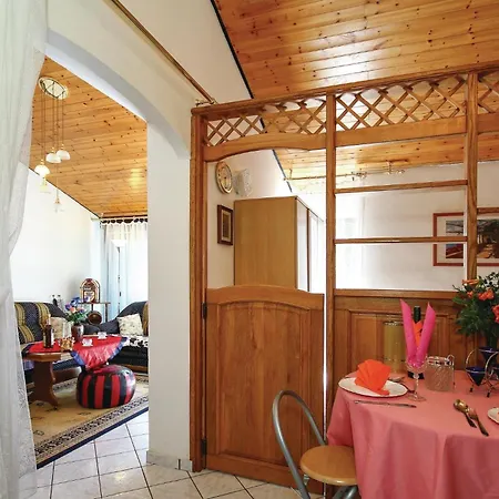 Tatil Evi Beautiful In Cervar Porat With Kitchen *
