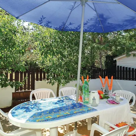Beautiful In Cervar Porat With Kitchen * Poreč